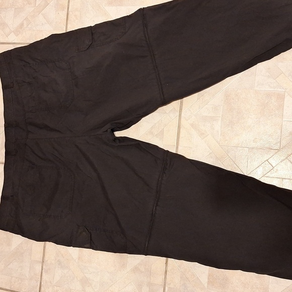F mens HB solid black loose fit cargo 2 in 1 pants size 54/30 - Picture 2 of 5